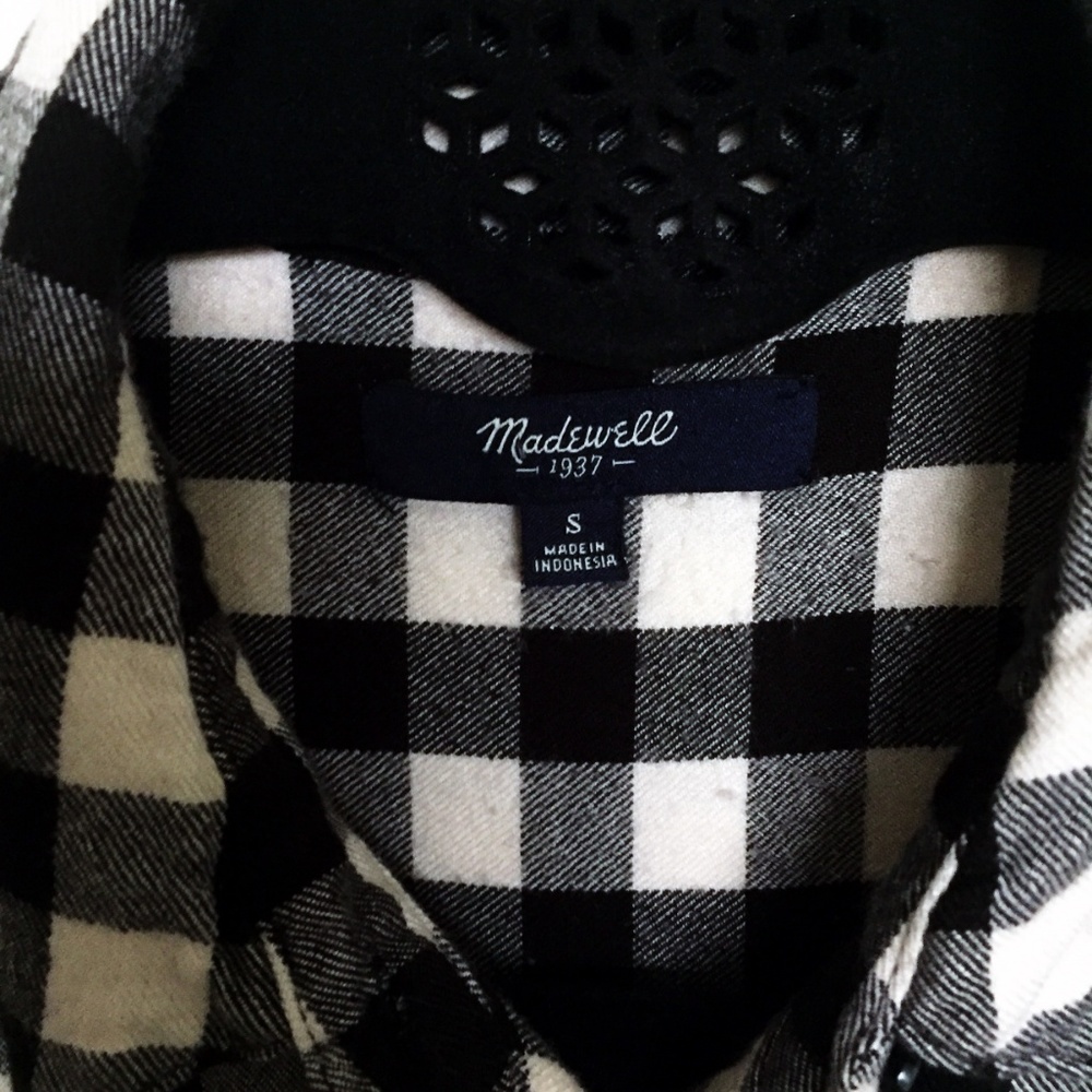 SOLD- Madewell Black Courier Shirt - Picture 6 of 6